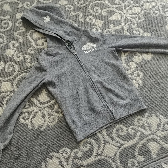 Roots Other - 🇨🇦 Roots Kids Zip Hoodie Y LARGE
